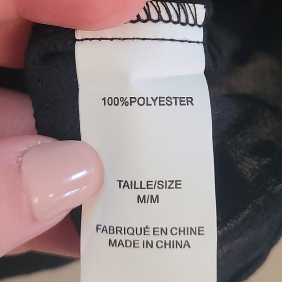 Textured Button-Front Ruffle Collar Blouse - Picture 4 of 10